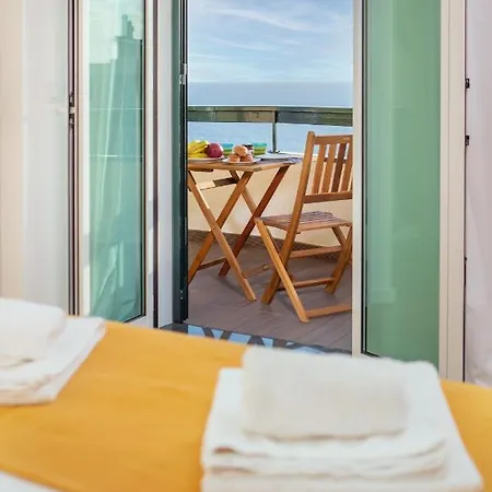 Golden Sea Horizon * Funchal (Madeira)