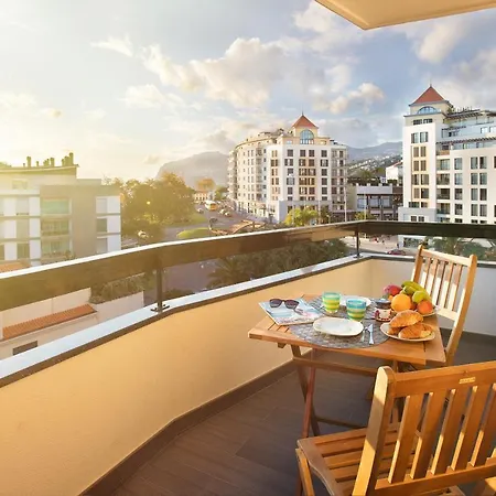 Golden Sea Horizon Appartement