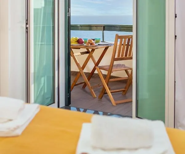 Golden Sea Horizon * Funchal (Madeira)